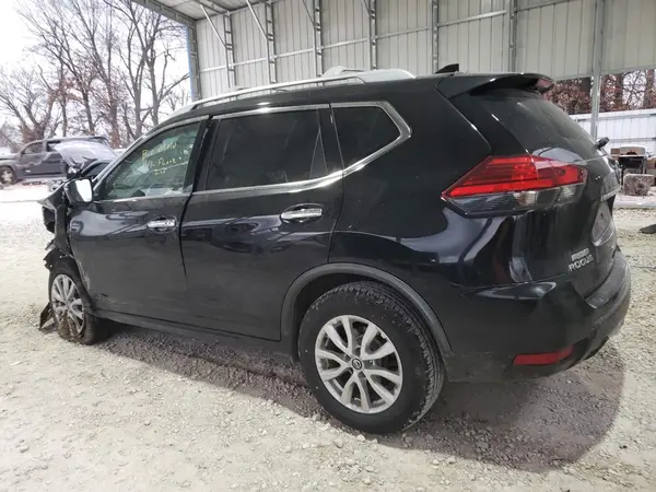 JN8AT2MV3HW277963 2017 NISSAN ROGUE - Image 2