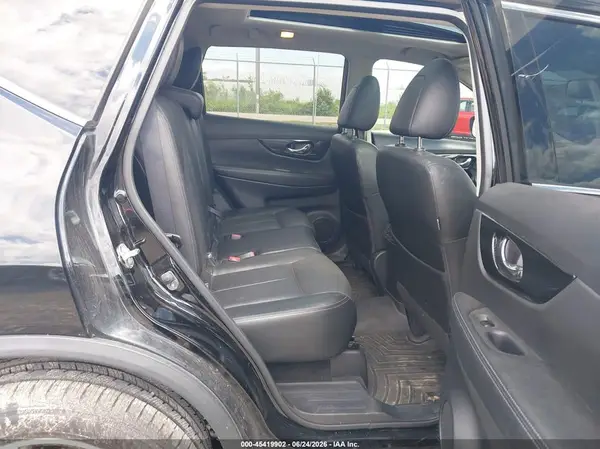 JN8AT2MV3HW278921 2017 NISSAN ROGUE - Image 8