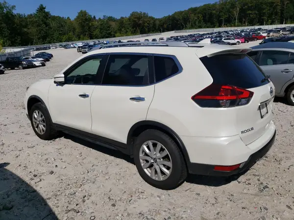 JN8AT2MV3JW301331 2018 NISSAN ROGUE - Image 2