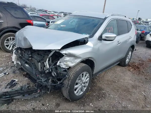 JN8AT2MV3JW303628 2018 NISSAN ROGUE - Image 2