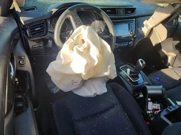 JN8AT2MV3JW306352 2018 NISSAN ROGUE - Image 8