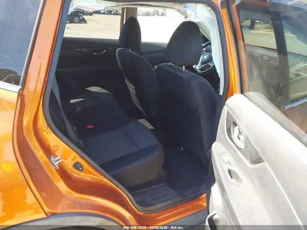 JN8AT2MV3JW308120 2018 NISSAN ROGUE - Image 8