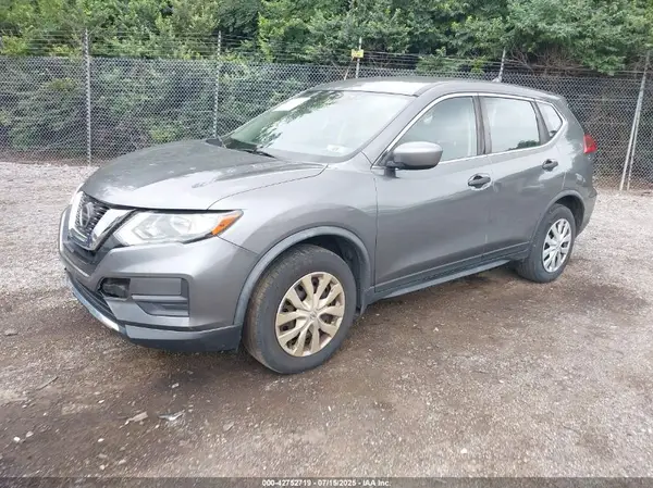JN8AT2MV3JW312362 2018 NISSAN ROGUE - Image 2