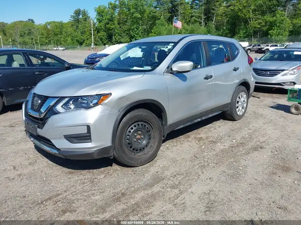 JN8AT2MV3JW313835 2018 NISSAN ROGUE - Image 2