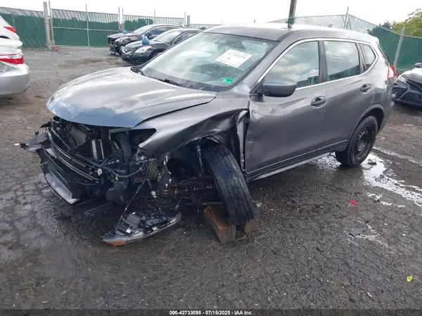 JN8AT2MV3JW314726 2018 NISSAN ROGUE - Image 2