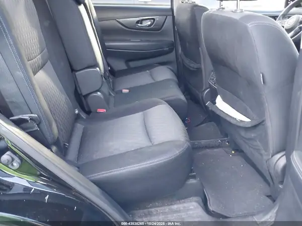 JN8AT2MV3JW314872 2018 NISSAN ROGUE - Image 8