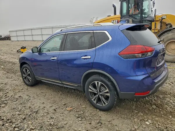 JN8AT2MV3JW318761 2018 NISSAN ROGUE - Image 2