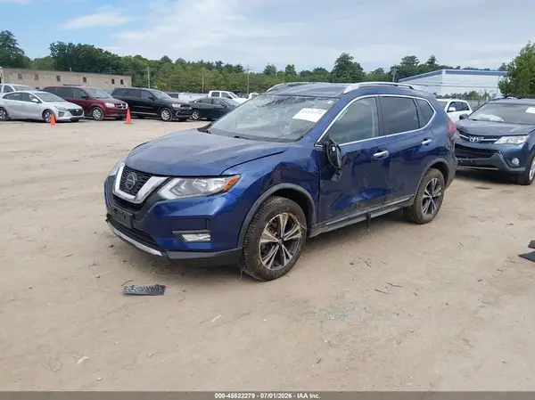 JN8AT2MV3JW318937 2018 NISSAN ROGUE - Image 2