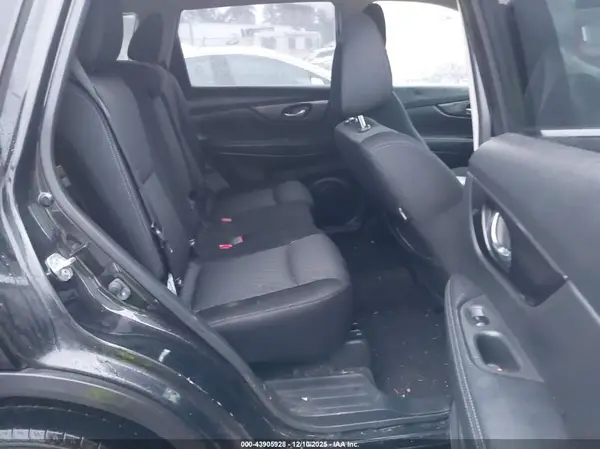 JN8AT2MV3JW320879 2018 NISSAN ROGUE - Image 8