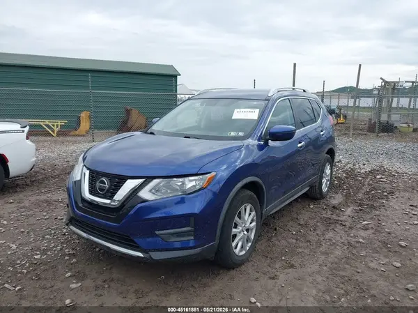 JN8AT2MV3JW330215 2018 NISSAN ROGUE - Image 2