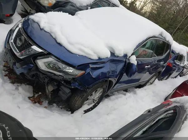 JN8AT2MV3JW344633 2018 NISSAN ROGUE - Image 2