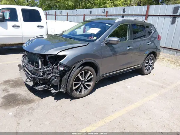 JN8AT2MV3JW345149 2018 NISSAN ROGUE - Image 2