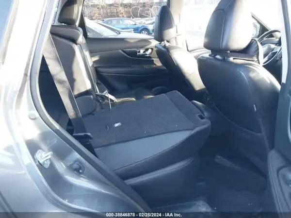 JN8AT2MV3JW345779 2018 NISSAN ROGUE - Image 8
