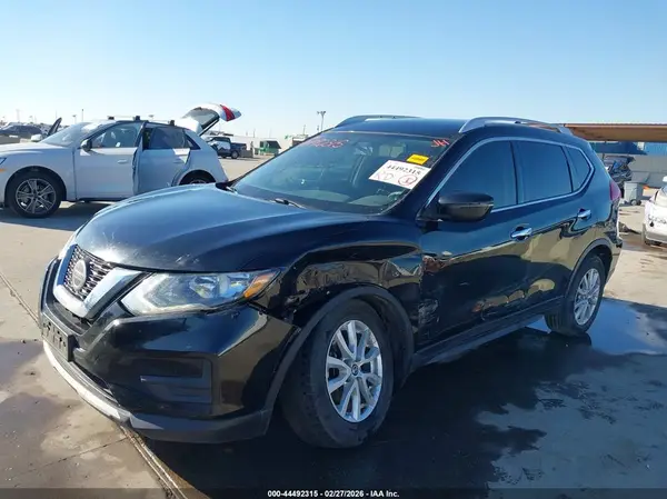 JN8AT2MV3JW347712 2018 NISSAN ROGUE - Image 2