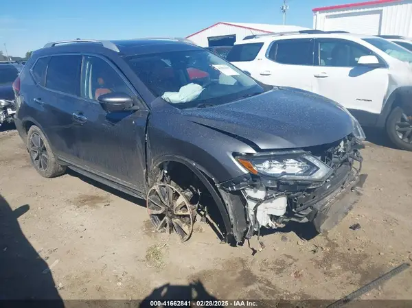 JN8AT2MV3JW349590 2018 NISSAN ROGUE - Image 1