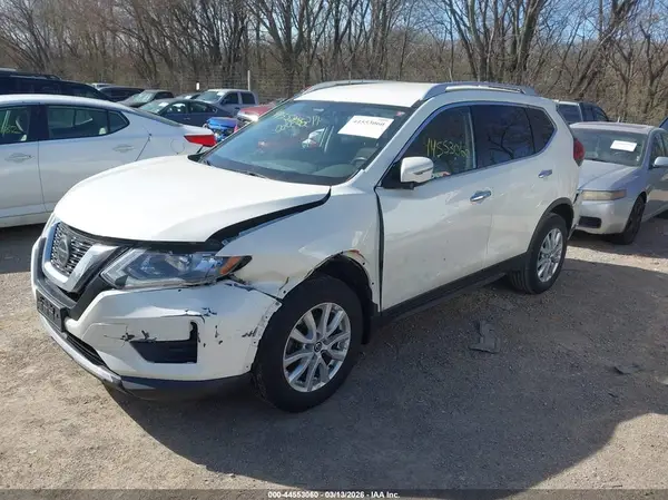 JN8AT2MV3JW349959 2018 NISSAN ROGUE - Image 2