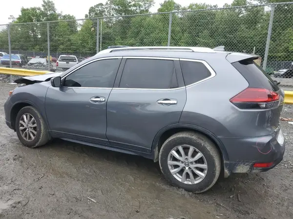 JN8AT2MV3JW352067 2018 NISSAN ROGUE - Image 2