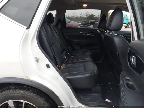 JN8AT2MV3JW352408 2018 NISSAN ROGUE - Image 8
