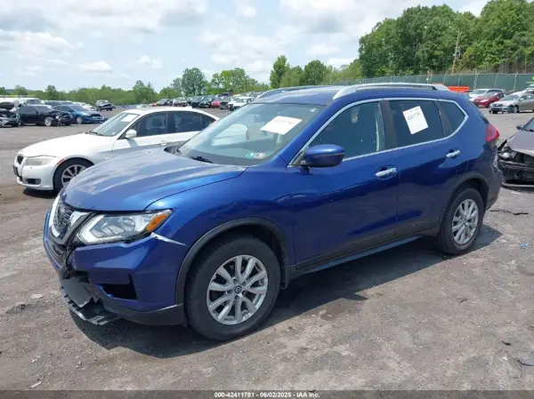 JN8AT2MV3JW352649 2018 NISSAN ROGUE - Image 2