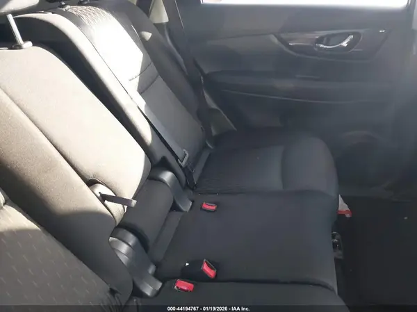 JN8AT2MV3JW353218 2018 NISSAN ROGUE - Image 8