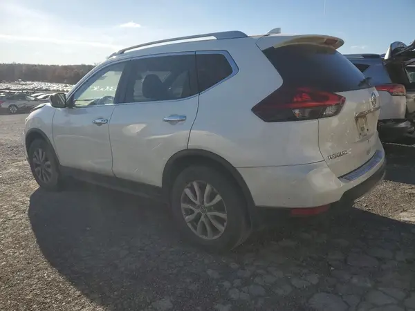 JN8AT2MV3JW353655 2018 NISSAN ROGUE - Image 2