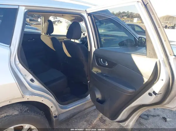 JN8AT2MV3JW354028 2018 NISSAN ROGUE - Image 8
