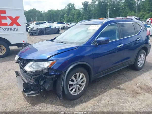 JN8AT2MV3KW374782 2019 NISSAN ROGUE - Image 2