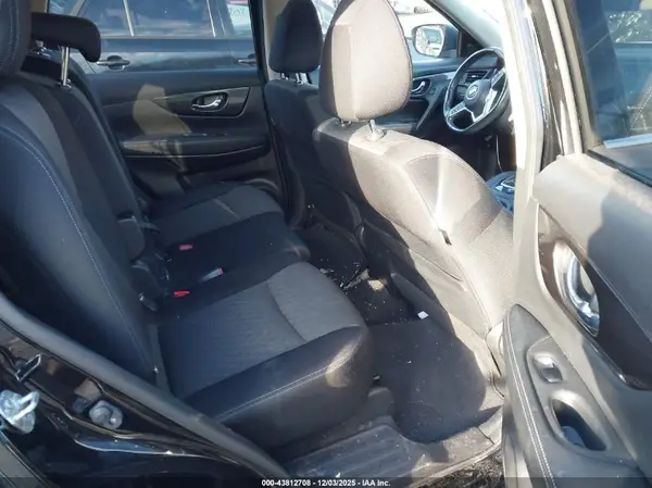 JN8AT2MV3KW375172 2019 NISSAN ROGUE - Image 8