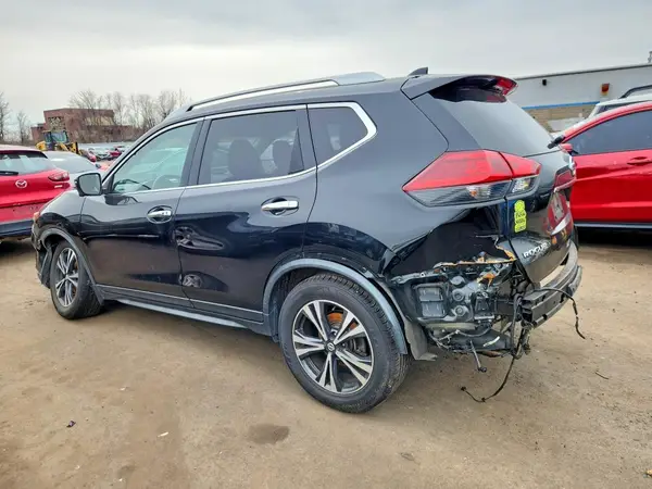 JN8AT2MV3KW376824 2019 NISSAN ROGUE - Image 2