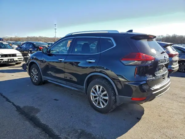 JN8AT2MV3KW377665 2019 NISSAN ROGUE - Image 2