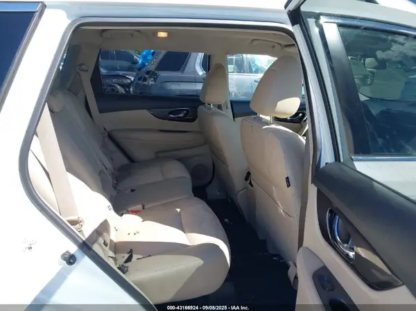 JN8AT2MV3KW378038 2019 NISSAN ROGUE - Image 8