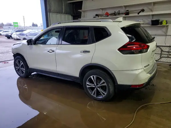 JN8AT2MV3KW380985 2019 NISSAN ROGUE - Image 2