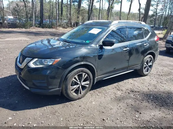 JN8AT2MV3KW383689 2019 NISSAN ROGUE - Image 2