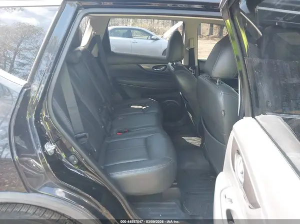 JN8AT2MV3KW383689 2019 NISSAN ROGUE - Image 8