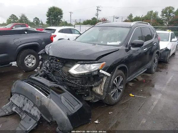 JN8AT2MV3KW384356 2019 NISSAN ROGUE - Image 2