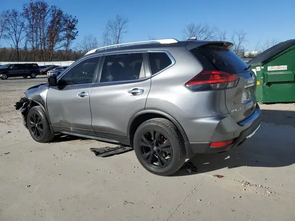 JN8AT2MV3KW387435 2019 NISSAN ROGUE - Image 2