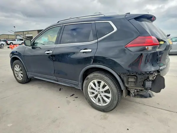 JN8AT2MV3KW390898 2019 NISSAN ROGUE - Image 2