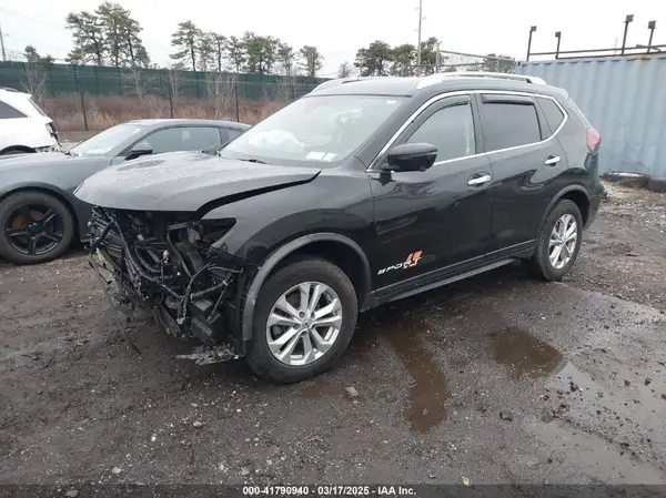 JN8AT2MV3KW391064 2019 NISSAN ROGUE - Image 2