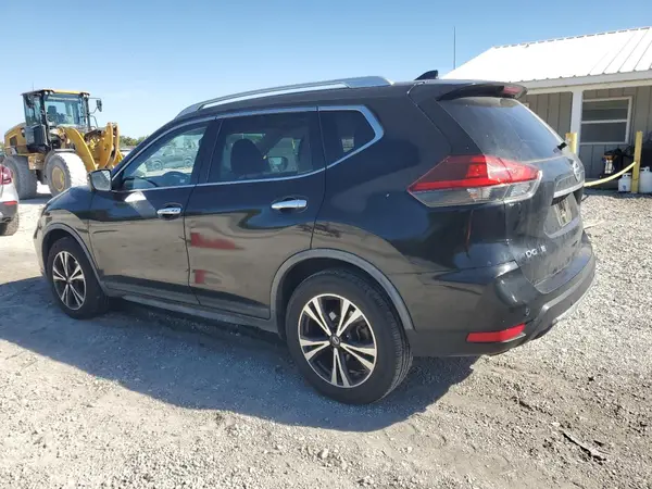 JN8AT2MV3KW393901 2019 NISSAN ROGUE - Image 2