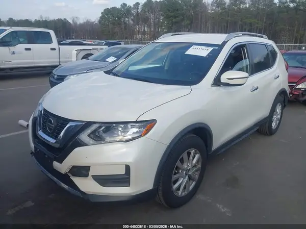 JN8AT2MV3KW400698 2019 NISSAN ROGUE - Image 2