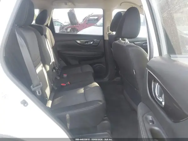 JN8AT2MV3KW400698 2019 NISSAN ROGUE - Image 8