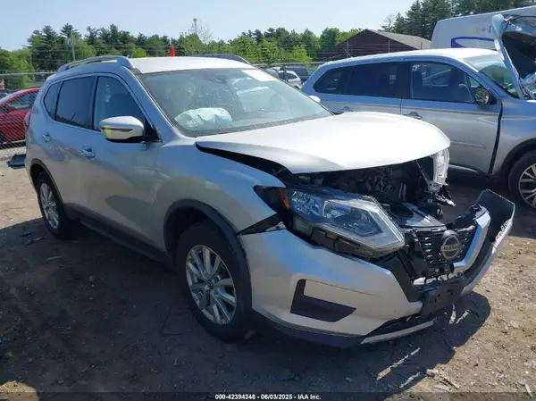 JN8AT2MV3LW110527 2020 NISSAN ROGUE - Image 1