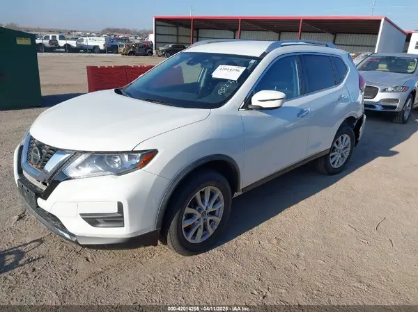 JN8AT2MV3LW113332 2020 NISSAN ROGUE - Image 2