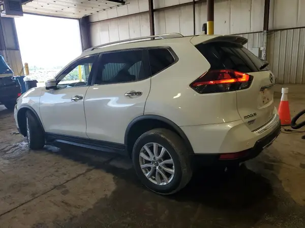 JN8AT2MV3LW116229 2020 NISSAN ROGUE - Image 2