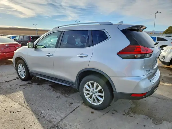 JN8AT2MV3LW116442 2020 NISSAN ROGUE - Image 2