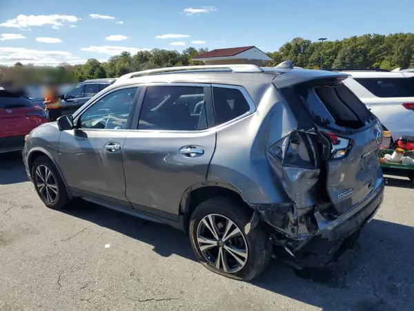JN8AT2MV3LW117235 2020 NISSAN ROGUE - Image 2