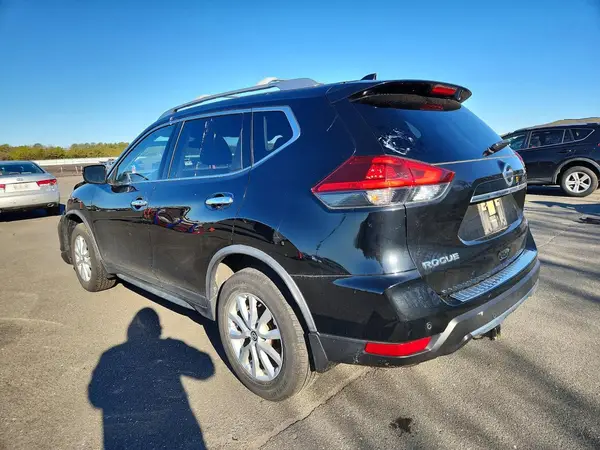 JN8AT2MV3LW119227 2020 NISSAN ROGUE - Image 2