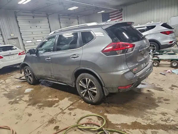 JN8AT2MV3LW122855 2020 NISSAN ROGUE - Image 2