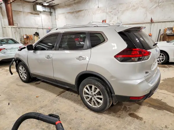 JN8AT2MV3LW134830 2020 NISSAN ROGUE - Image 2