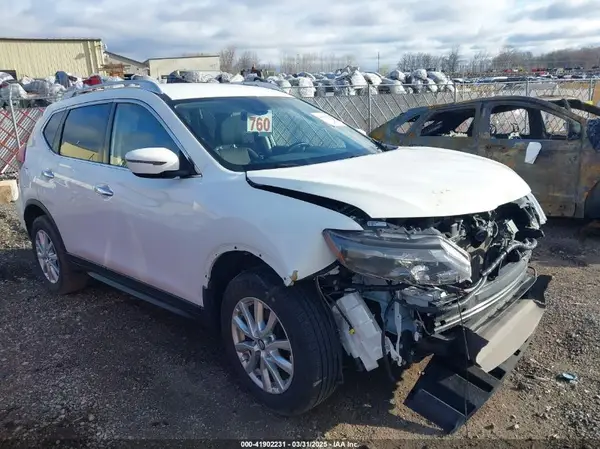 JN8AT2MV3LW138117 2020 NISSAN ROGUE - Image 1